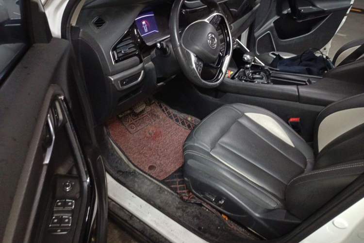 Used Dongfeng Aeolus AX7 2019 1.6T Automatic AI Pioneer Model China V Standard Driver Seat