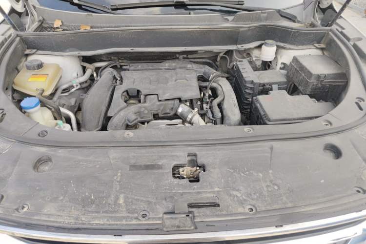 Used Dongfeng Aeolus AX7 2019 1.6T Automatic AI Navigation Model China V Standard Engine Bay