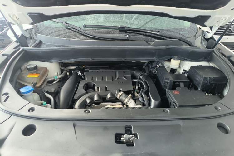Used Dongfeng Aeolus AX7 2019 1.6T Automatic AI Navigation Model China V Standard Engine Bay