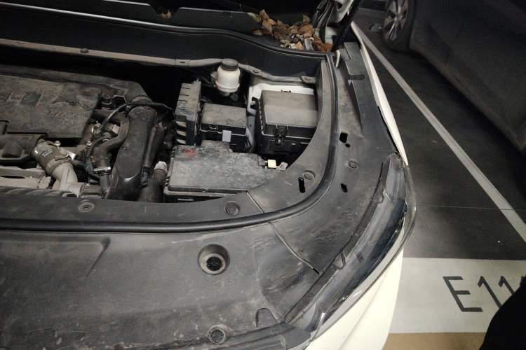 Used Dongfeng Aeolus AX7 2019 1.6T Automatic AI Navigation Model China V Standard Engine Bay Left