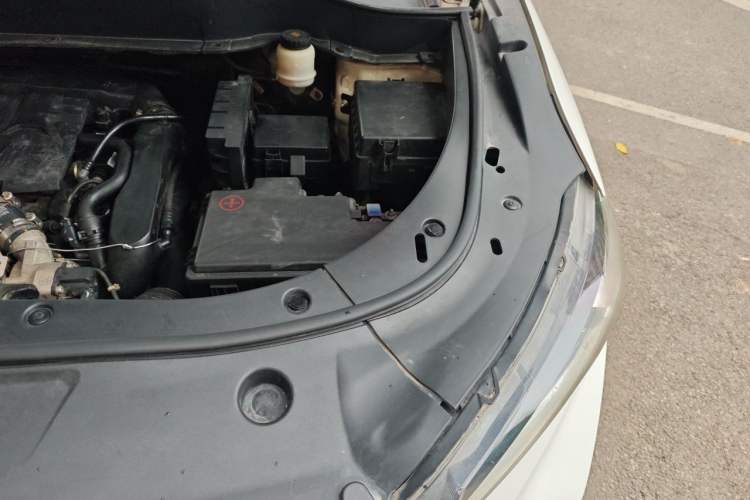 Used Dongfeng Aeolus AX7 2019 1.6T Automatic AI Pioneer Model China V Standard Engine Bay Left