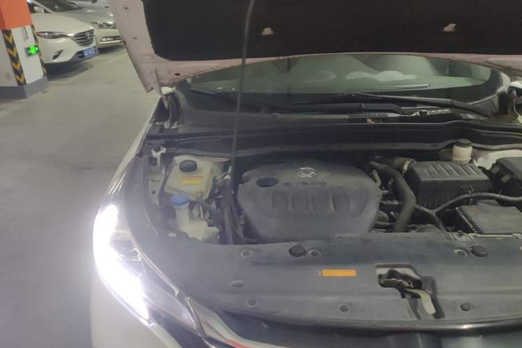 Used Dongfeng Aeolus AX7 2019 Classic 230T Automatic Luxury Top-Selling Model China V Standard Engine Bay Right