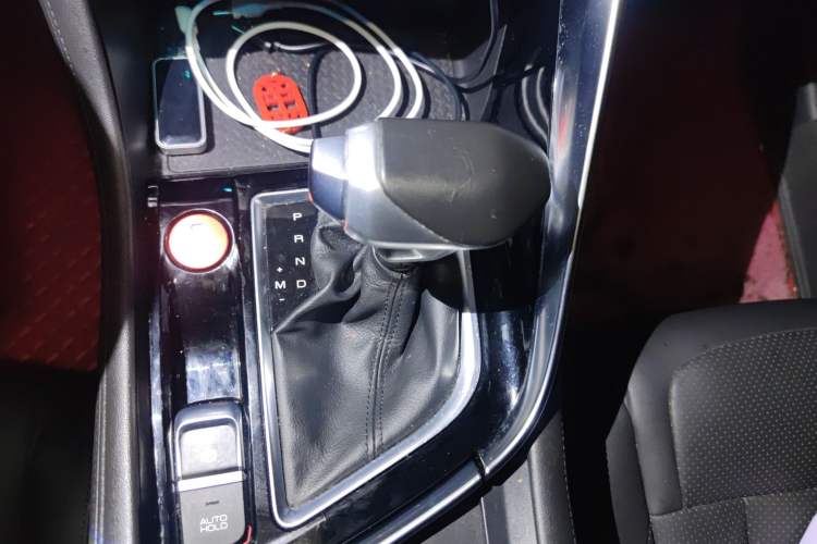 Used Dongfeng Aeolus AX7 2019 1.6T Automatic AI Navigation Model China V Standard Gear Lever