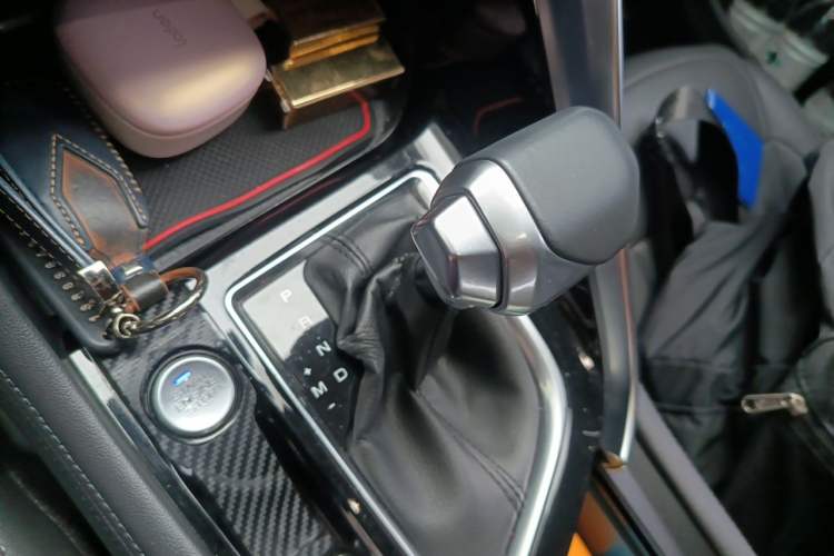 Used Dongfeng Aeolus AX7 2019 1.6T Automatic AI Navigation Model China V Standard Gear Lever