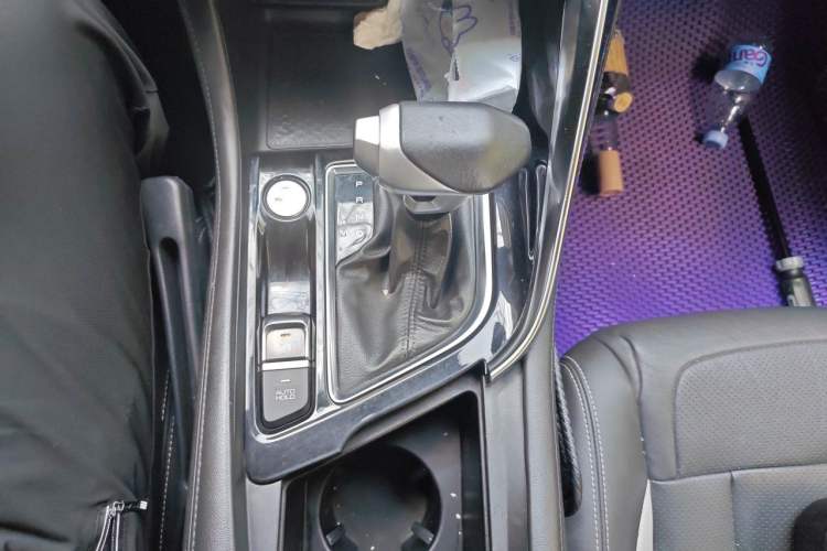 Used Dongfeng Aeolus AX7 2019 1.6T Automatic AI Navigation Model China V Standard Gear Lever