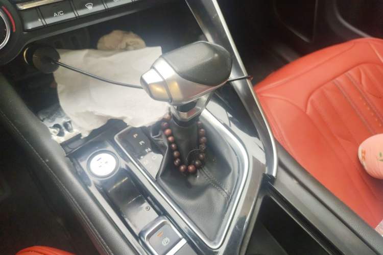 Used Dongfeng Aeolus AX7 2019 1.6T Automatic AI Pioneer Model China V Standard Gear Lever