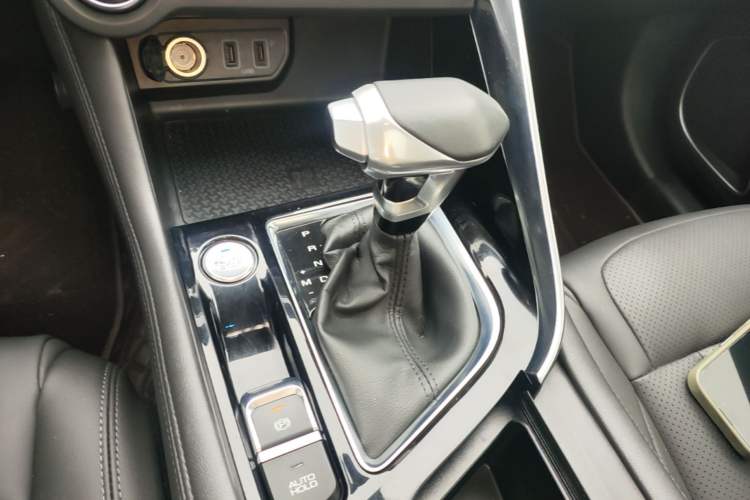 Used Dongfeng Aeolus AX7 2019 1.6T Automatic AI Navigation Model China V Standard Gear Lever