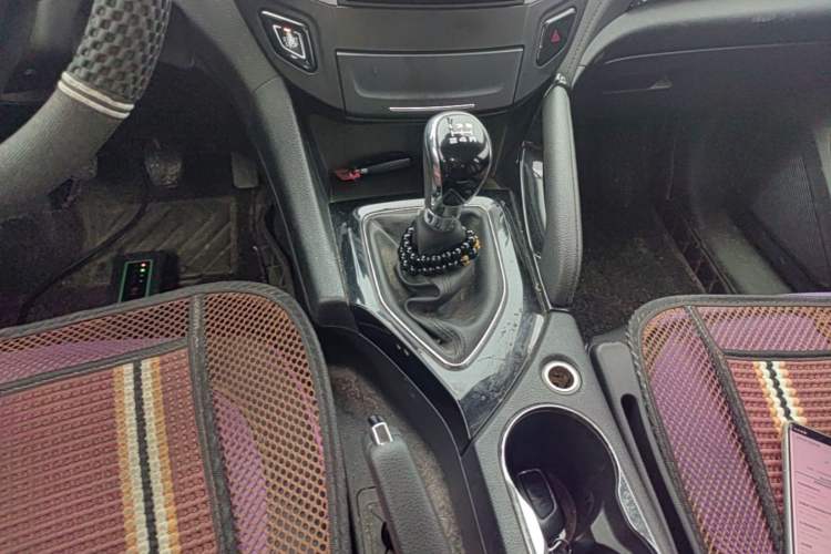Used Dongfeng Aeolus AX7 2019 Classic 230T Manual Luxury Model China VI Standard Gear Lever