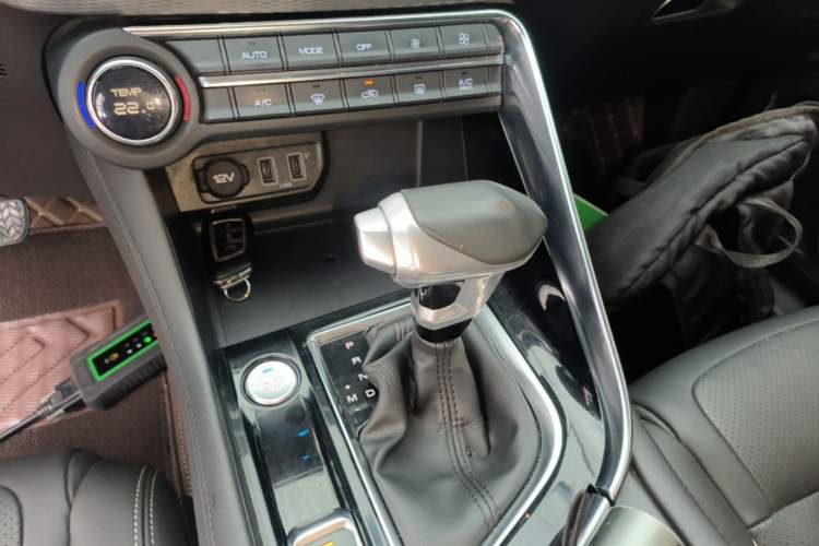 Used Dongfeng Aeolus AX7 2019 1.6T Automatic AI Pioneer Model China V Standard Gear Lever