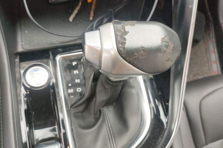 Used Dongfeng Aeolus AX7 2019 1.6T Automatic AI Navigation Model Tax-Reduced Enjoyment Version China V Standard Gear Lever