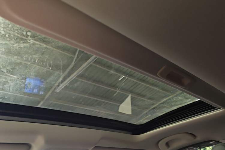 Used Dongfeng Aeolus AX7 2019 Classic 230T Manual Elite Model China VI Standard Headliner