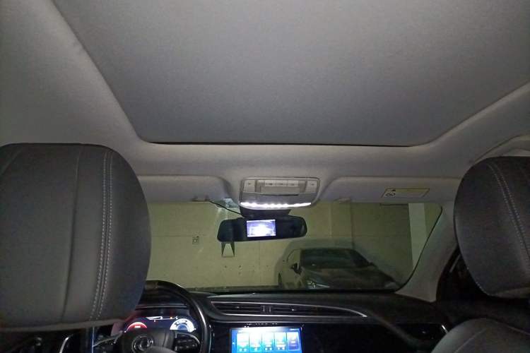 Used Dongfeng Aeolus AX7 2019 1.6T Automatic AI Navigation Model China V Standard Headliner