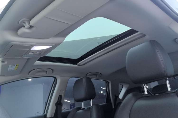 Used Dongfeng Aeolus AX7 2019 Classic 230T Automatic Luxury Top-Selling Model China V Standard Headliner