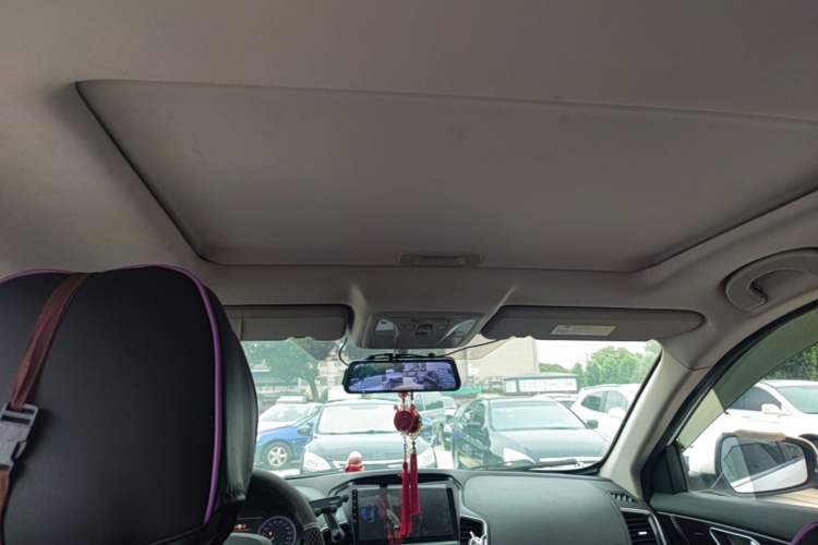 Used Dongfeng Aeolus AX7 2019 Classic 230T Manual Luxury Model China VI Standard Headliner