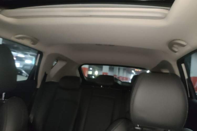 Used Dongfeng Aeolus AX7 2019 Classic 230T Automatic Luxury Top-Selling Model China V Standard Headliner