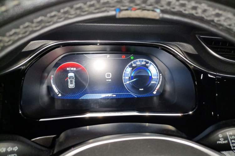 Used Dongfeng Aeolus AX7 2019 1.6T Automatic AI Navigation Model China V Standard Instrument Cluster
