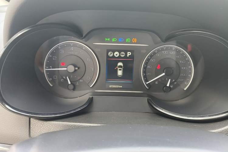Used Dongfeng Aeolus AX7 2019 Classic 230T Automatic Luxury Top-Selling Model China V Standard Instrument Cluster