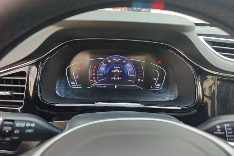 Used Dongfeng Aeolus AX7 2019 1.6T Automatic AI Pioneer Model China V Standard Instrument Cluster