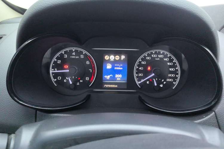 Used Dongfeng Aeolus AX7 2019 Classic 230T Automatic Luxury Top-Selling Model China V Standard Instrument Cluster