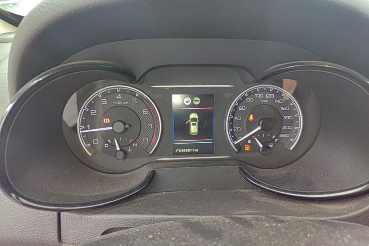 Used Dongfeng Aeolus AX7 2019 Classic 230T Manual Luxury Model China VI Standard Instrument Cluster