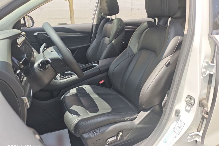 Used Dongfeng Aeolus AX7 2019 1.6T Automatic AI Navigation Model China V Standard Interior 1