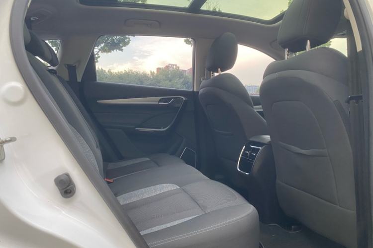 Used Dongfeng Aeolus AX7 2019 1.6T Automatic AI Pioneer Model China V Standard Interior 10