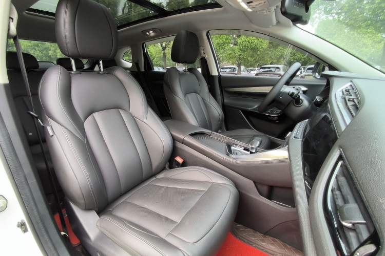 Used Dongfeng Aeolus AX7 2019 1.6T Automatic AI Navigation Model China V Standard Interior 2