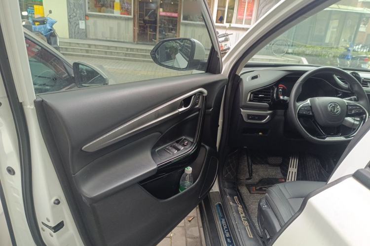 Used Dongfeng Aeolus AX7 2019 1.6T Automatic AI Navigation Model China V Standard Interior 3