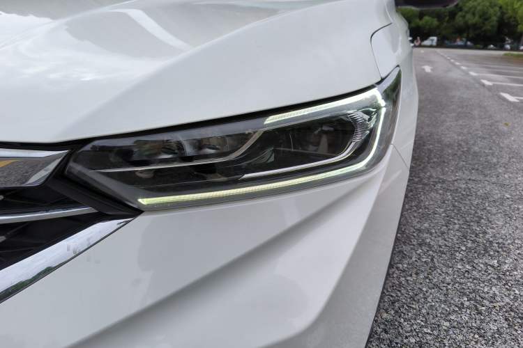 Used Dongfeng Aeolus AX7 2019 1.6T Automatic AI Navigation Model China V Standard Left Front Headlight