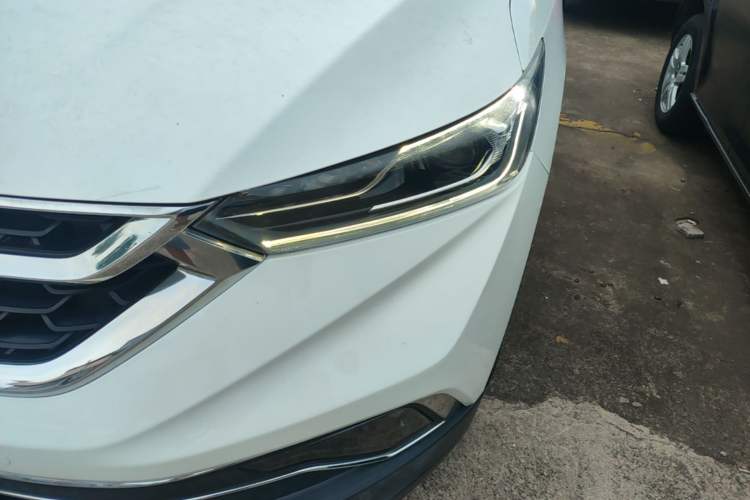 Used Dongfeng Aeolus AX7 2019 1.6T Automatic AI Navigation Model China V Standard Left Front Headlight