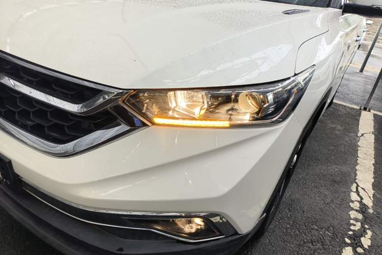 Used Dongfeng Aeolus AX7 2019 1.6T Automatic AI Pioneer Model China V Standard Left Front Headlight