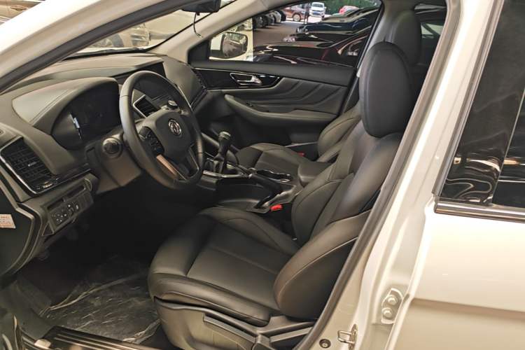 Used Dongfeng Aeolus AX7 2019 Classic 230T Manual Elite Model China VI Standard Left Front Seat