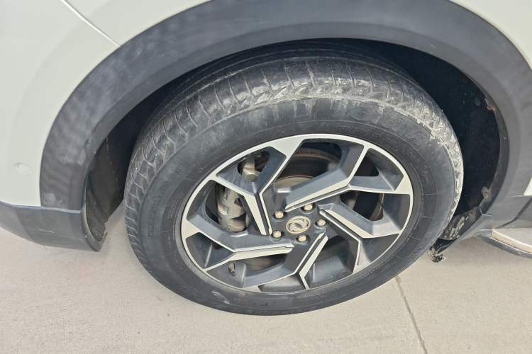 Used Dongfeng Aeolus AX7 2019 1.6T Automatic AI Navigation Model China V Standard Left Front Wheel Hub