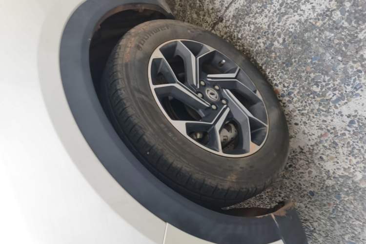 Used Dongfeng Aeolus AX7 2019 1.6T Automatic AI Pioneer Model China V Standard Left Front Wheel Hub