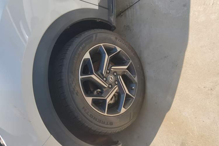 Used Dongfeng Aeolus AX7 2019 1.6T Automatic AI Pioneer Model China V Standard Left Front Wheel Hub