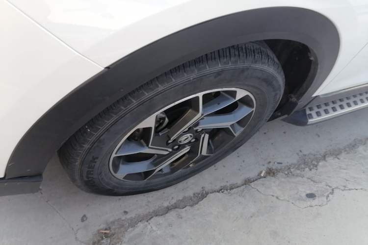 Used Dongfeng Aeolus AX7 2019 1.6T Automatic AI Pioneer Model China V Standard Left Front Wheel Hub