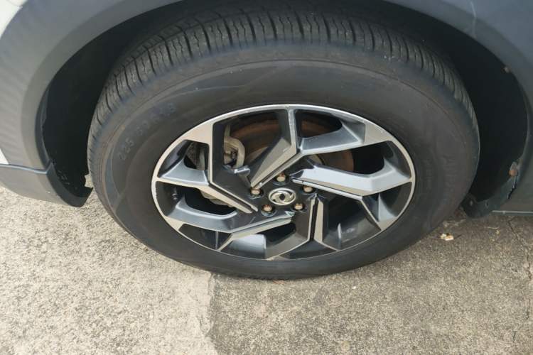 Used Dongfeng Aeolus AX7 2019 1.6T Automatic AI Navigation Model China V Standard Left Front Wheel Hub