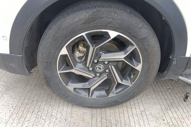 Used Dongfeng Aeolus AX7 2019 1.6T Automatic AI Navigation Model China V Standard Left Front Wheel Hub