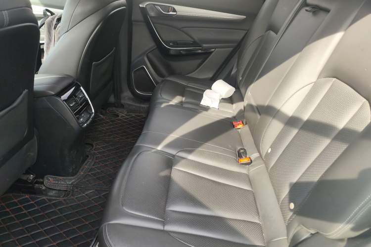 Used Dongfeng Aeolus AX7 2019 1.6T Automatic AI Navigation Model China V Standard Left Rear Seat