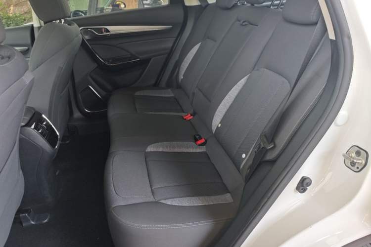 Used Dongfeng Aeolus AX7 2019 1.6T Automatic AI Pioneer Model China V Standard Left Rear Seat