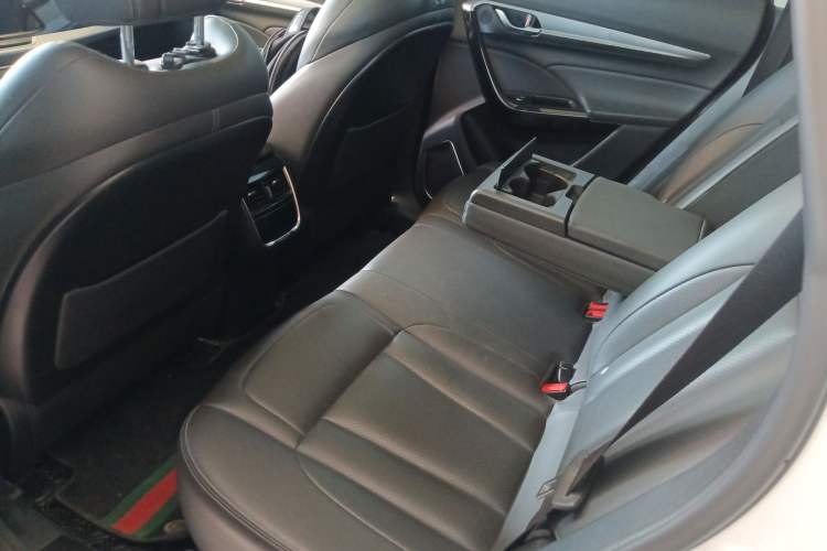 Used Dongfeng Aeolus AX7 2019 1.6T Automatic AI Navigation Model China V Standard Left Rear Seat