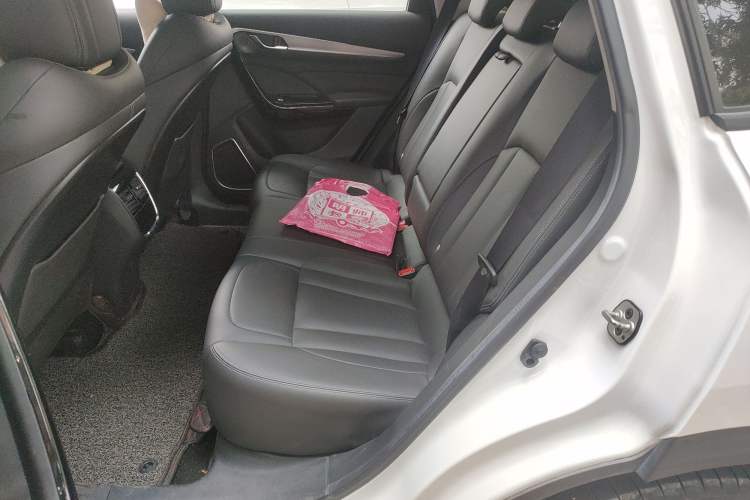 Used Dongfeng Aeolus AX7 2019 1.6T Automatic AI Navigation Model Tax-Reduced Enjoyment Version China V Standard Left Rear Seat