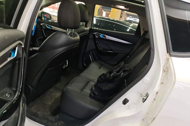 Used Dongfeng Aeolus AX7 2019 1.6T Automatic AI Navigation Model China V Standard Left Rear Seat