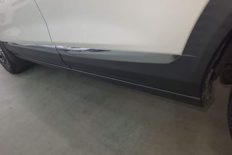 Used Dongfeng Aeolus AX7 2019 1.6T Automatic AI Pioneer Model China V Standard Left Side Sill