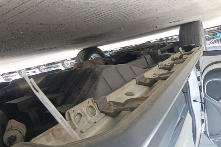 Used Dongfeng Aeolus AX7 2019 1.6T Automatic AI Navigation Model China V Standard Left Side Sill