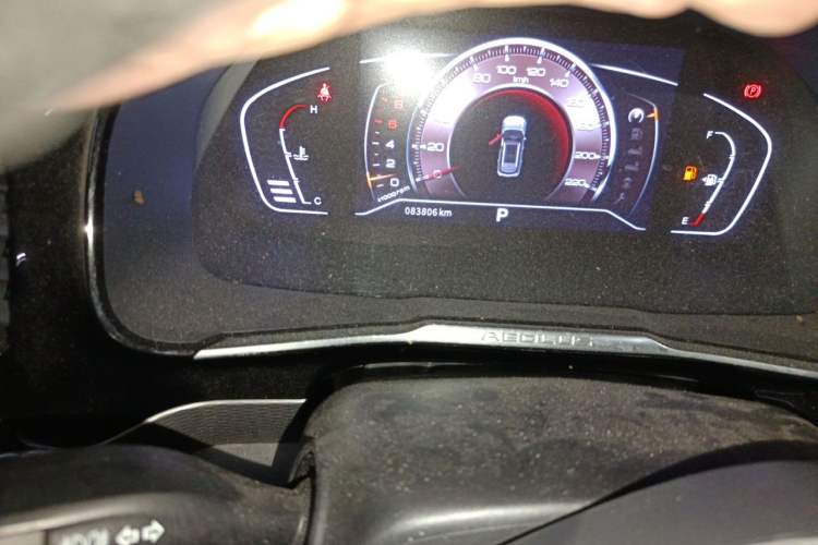 Used Dongfeng Aeolus AX7 2019 1.6T Automatic AI Pioneer Model China V Standard Odometer Close Up