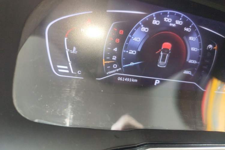 Used Dongfeng Aeolus AX7 2019 1.6T Automatic AI Pioneer Model China V Standard Odometer Close Up