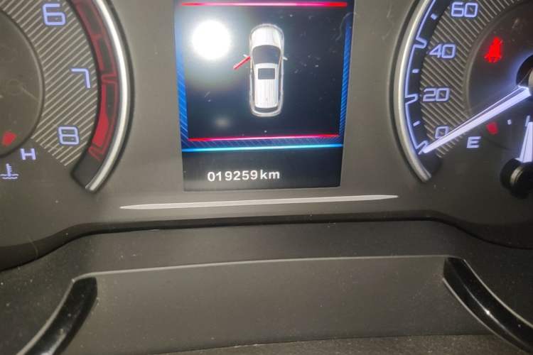 Used Dongfeng Aeolus AX7 2019 Classic 230T Automatic Luxury Top-Selling Model China V Standard Odometer Close Up