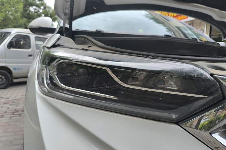 Used Dongfeng Aeolus AX7 2019 1.6T Automatic AI Navigation Model China V Standard Right Front Headlight