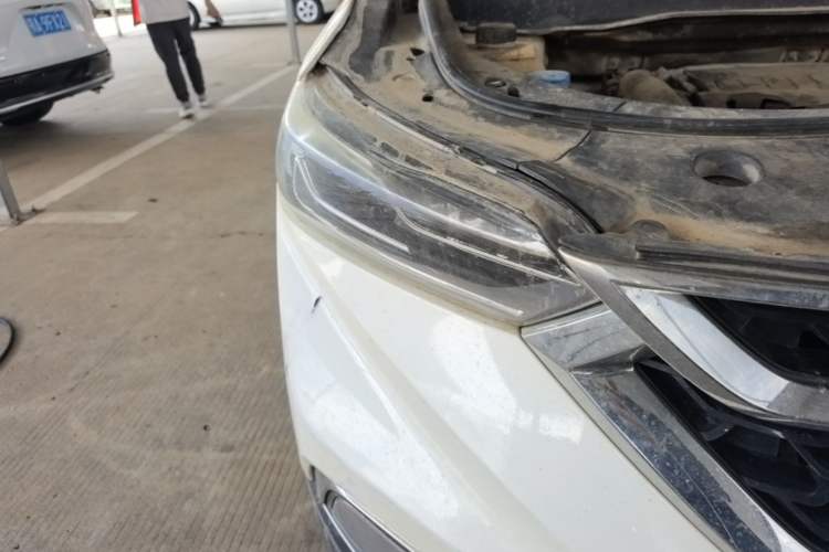Used Dongfeng Aeolus AX7 2019 1.6T Automatic AI Navigation Model China V Standard Right Front Headlight